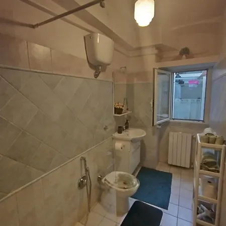 Alf House Livorno